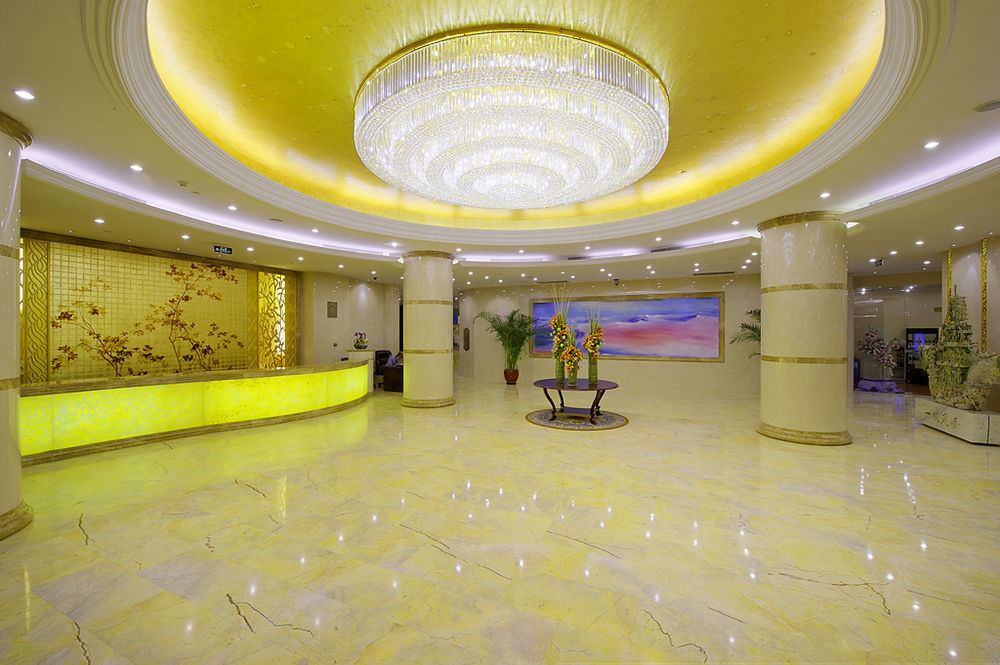 Plaza Hotel Beijing Exterior photo